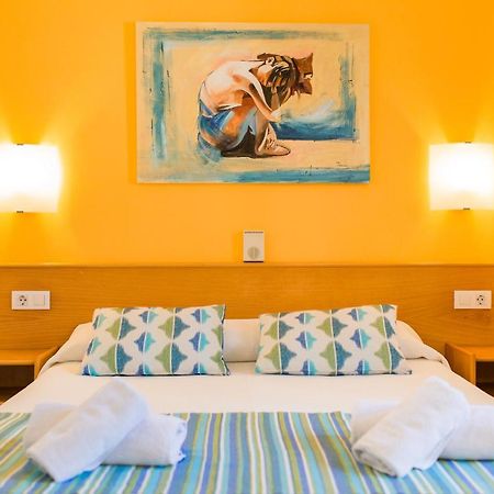 Sagitario Vista Playa I Apartamentos Cala Blanca  Bagian luar foto