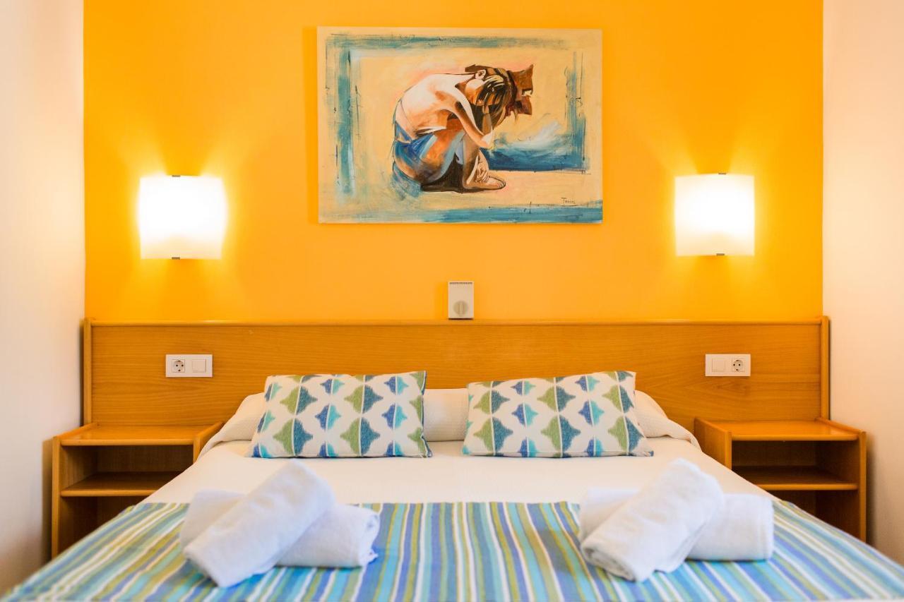 Sagitario Vista Playa I Apartamentos Cala Blanca  Bagian luar foto