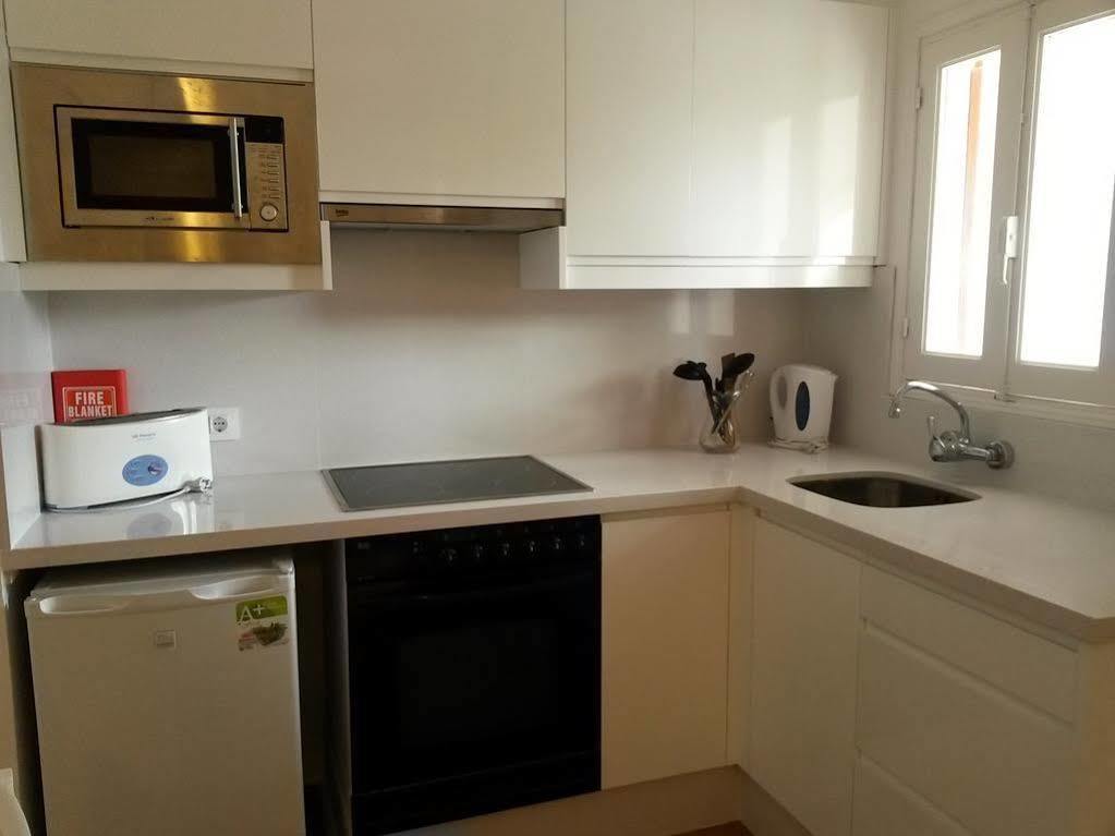 Sagitario Vista Playa I Apartamentos Cala Blanca  Bagian luar foto