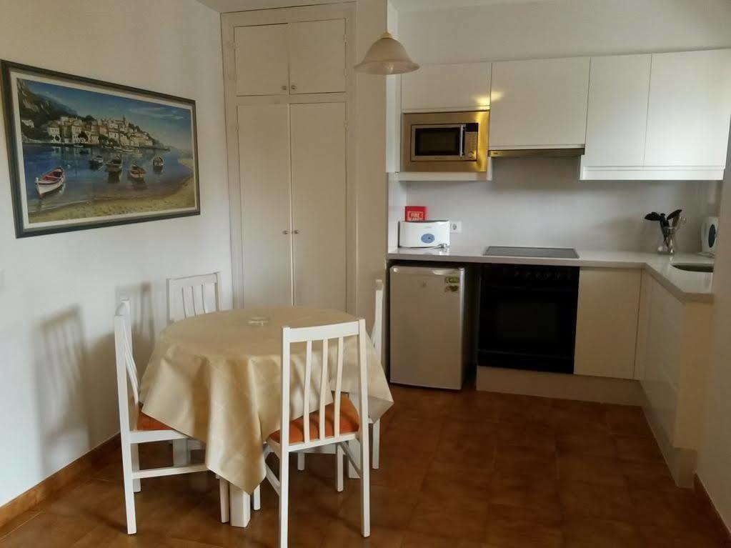 Sagitario Vista Playa I Apartamentos Cala Blanca  Bagian luar foto